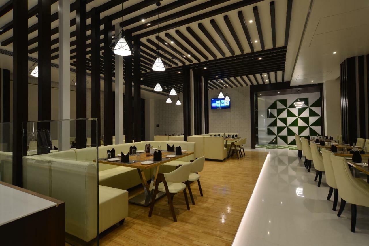 Jp科利亚德酒店-Othpl Dhule 外观 照片